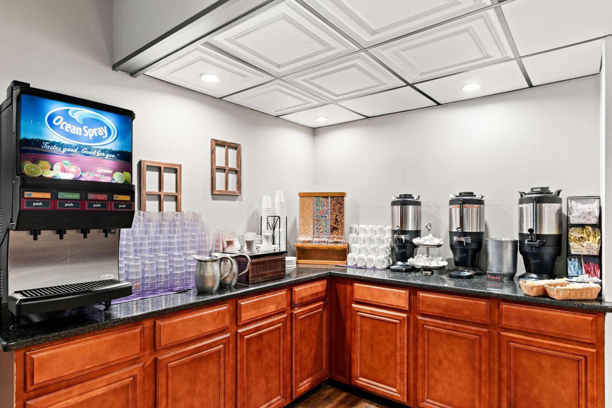 Genetti Hotel, Surestay Collection By Best Western Уилямспорт Екстериор снимка
